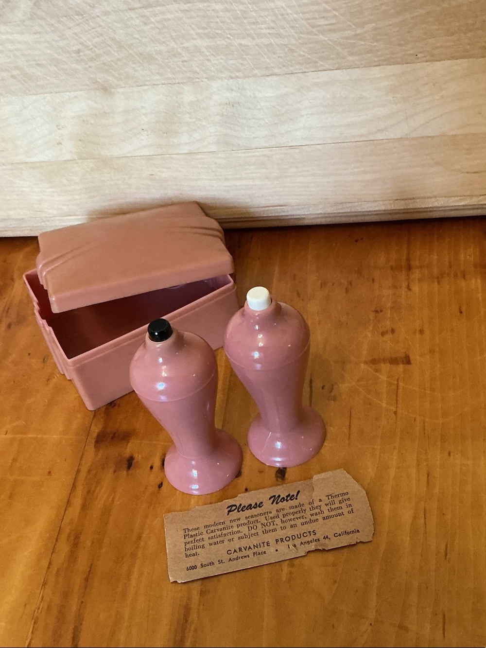 Vintage Carvanite Pink Case w/ “Seasoners” 1930s